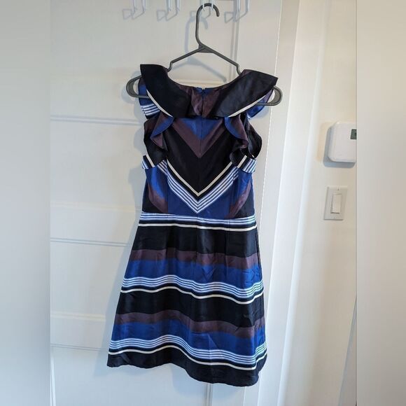 Banana Republic/Silk Ruffle Dress Sz 2P - Picture 2 of 7